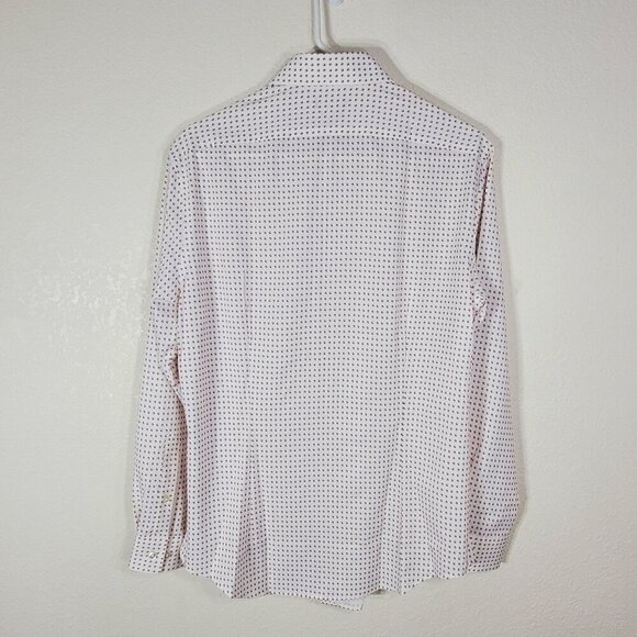 Van Heusen Mens Medium Shirt Traveler Slim Fit 4-Way Stretch 15-15.5 32/33 - Picture 3 of 9